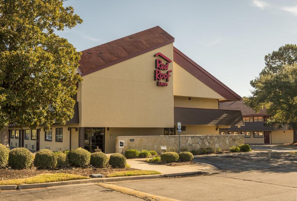 Red Roof Inn Columbia East - Fort Jackson Main image 1